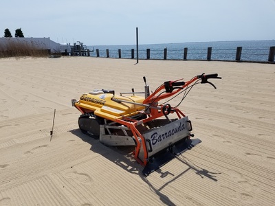 Beach Cleaner, Beach cleaning Machine, Beach Sand Sifting tool